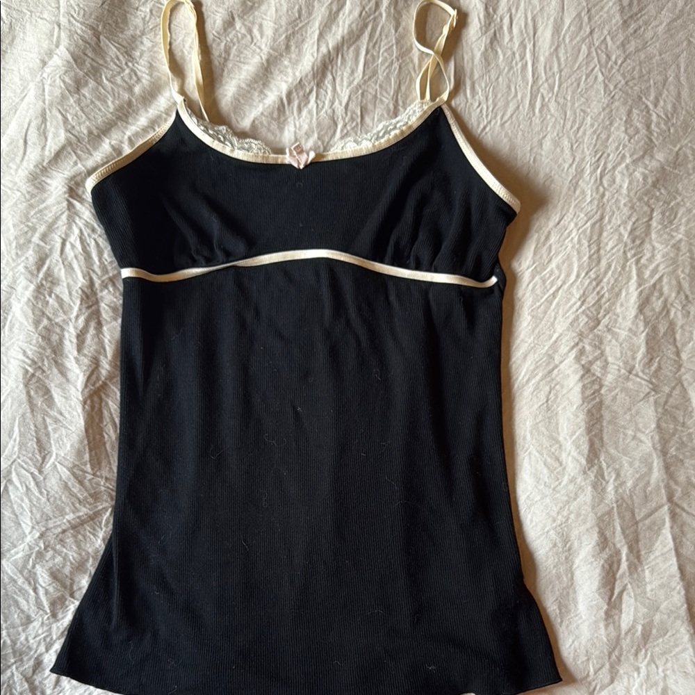 Black and White Fitted Sleeveless Camisole